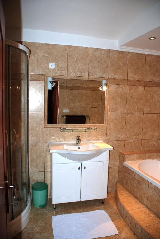 Janus Apartman Sárvár Camera foto